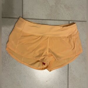 Lululemon Speed Up Low-Rise Lined Short - 2.5” - Size 4- light orange